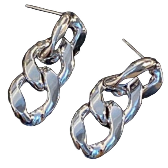 💎 🆕 NWT 14K WHITE GOLD PLATED CHAIN LINK STUD BACK PAIR OF EARRINGS - Picture 2 of 2